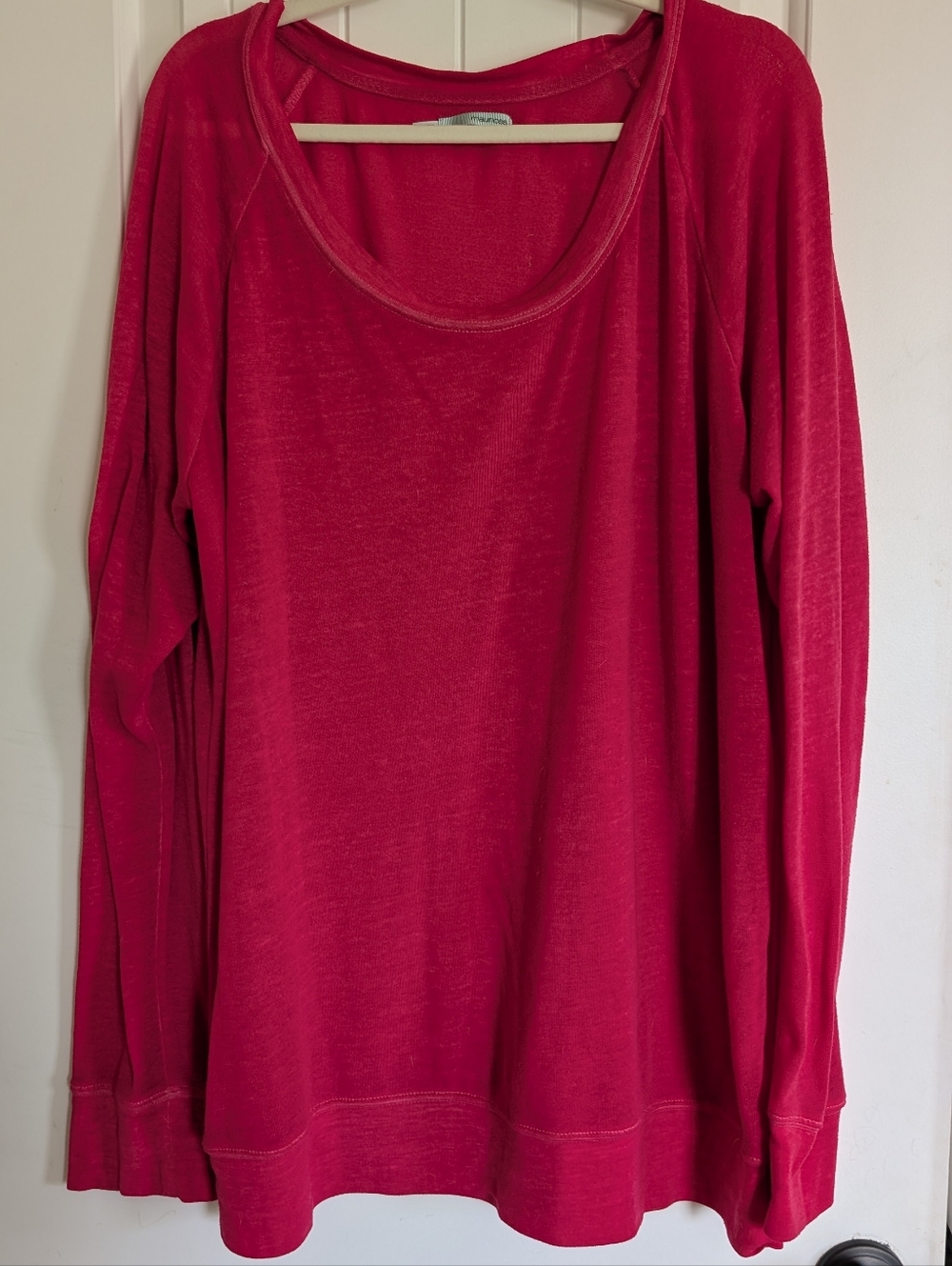 Maurices Women's Pink Long-Sleeve Scoop Neck Top